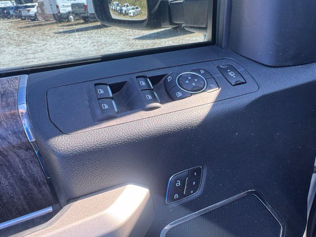 Used 2019 Ford F250 Lariat w/ Chrome Package AWD/4WD image 16