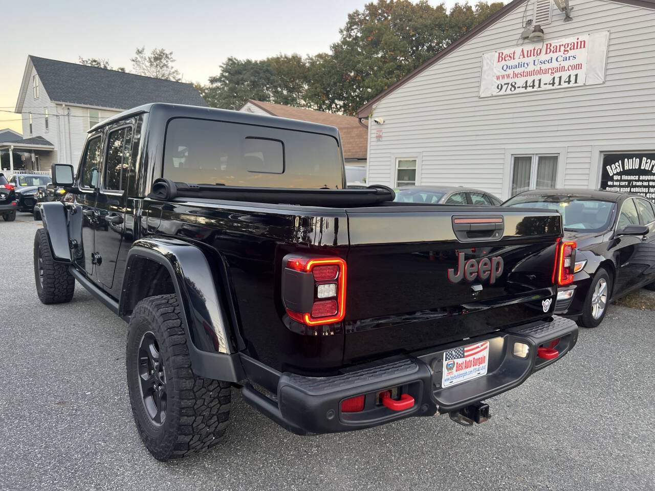 Used 2021 Jeep Gladiator Rubicon AWD/4WD image 8