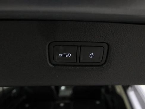 Used 2024 Genesis GV80 3.5T Advanced AWD/4WD image 9