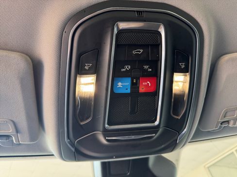 Used 2022 Jeep Grand Cherokee L Limited AWD/4WD image 25