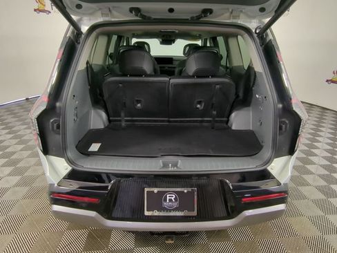 Used 2024 Kia EV9 Land AWD/4WD image 39