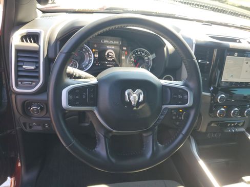 Used 2022 RAM 1500 Big Horn AWD/4WD image 14