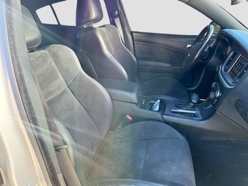 Used 2023 Dodge Charger R/T w/ Plus Group RWD image 28