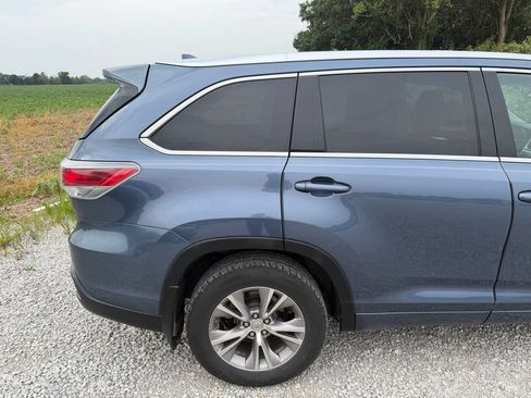 Used 2014 Toyota Highlander XLE AWD/4WD image 43