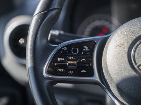 Used 2024 Mercedes-Benz Sprinter 2500 image 27