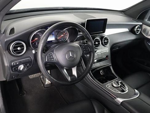 Used 2019 Mercedes-Benz GLC 350e 4MATIC image 5