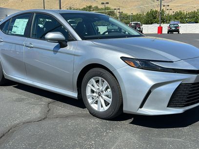 New 2025 Toyota Camry LE