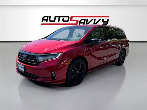 Used 2023 Honda Odyssey Sport image 3