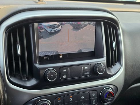 Used 2022 Chevrolet Colorado ZR2 AWD/4WD image 23