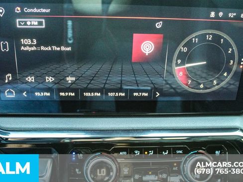 Used 2024 GMC Sierra 1500 AT4 w/ AT4 Premium Package AWD/4WD image 34
