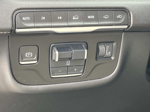 Used 2021 Cadillac Escalade Sport w/ Driver Assist Tech Package image 28