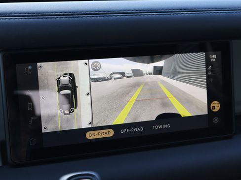 Used 2024 Land Rover Defender 110 X-Dynamic SE AWD/4WD image 16