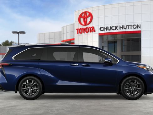 Used 2025 Toyota Sienna Platinum AWD/4WD image 41