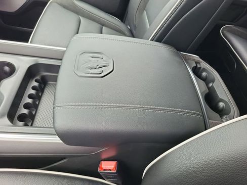 New 2026 RAM 1500 Laramie AWD/4WD image 22