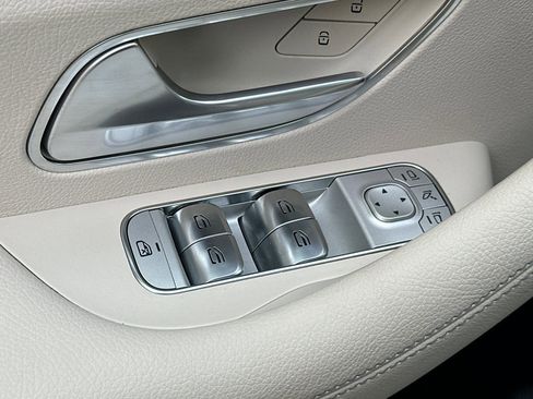 Used 2025 Mercedes-Benz GLE 350 350 image 13