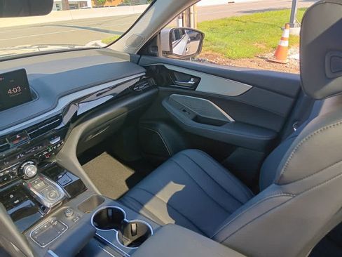 Used 2024 Acura MDX SH-AWD image 10