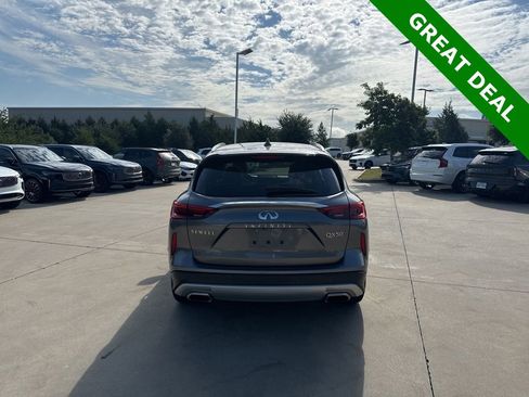 Used 2020 INFINITI QX50 Luxe w/ Navigation Package FWD image 5