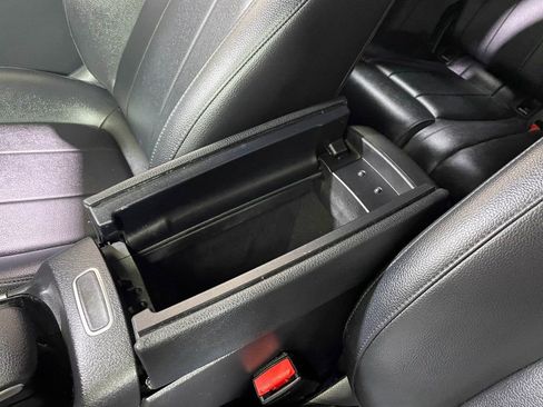 Used 2021 Mercedes-Benz GLA 250 w/ Premium Package image 17