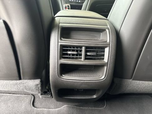 Certified 2023 Cadillac XT5 Premium Luxury AWD/4WD image 22