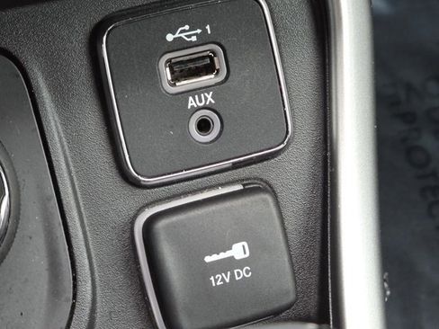 Used 2020 Jeep Compass Latitude image 10