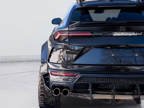 Used 2022 Lamborghini Urus image 10