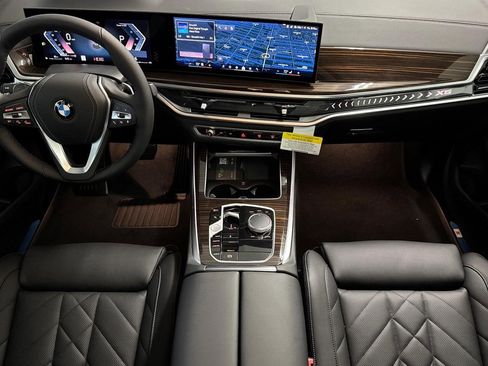 Used 2026 BMW X5 sDrive40i image 15