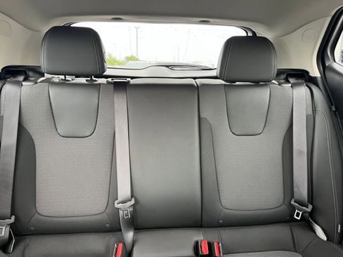 Used 2025 Buick Encore GX Preferred FWD image 38