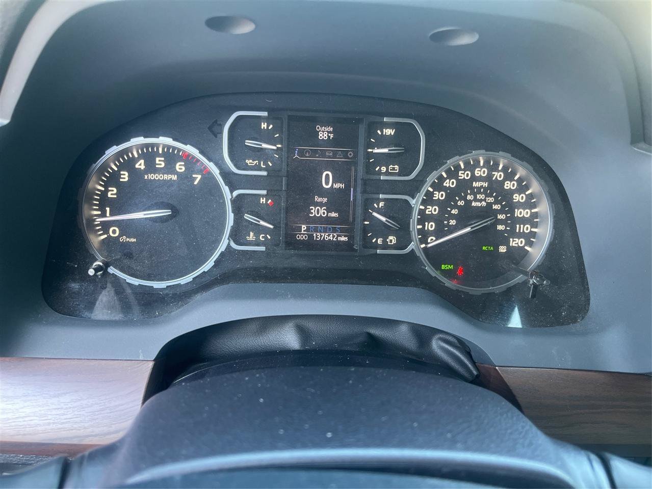 Used 2019 Toyota Tundra Limited w/ Limited Premium Package AWD/4WD image 16