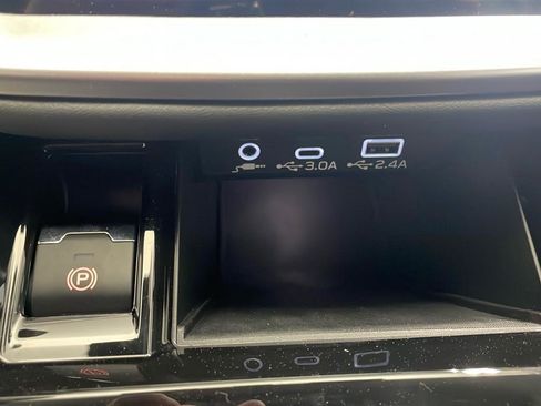 Certified 2025 Subaru Outback Premium w/ Popular Package #1A image 19