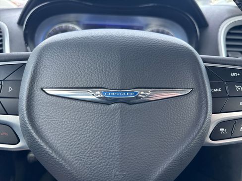 Used 2023 Chrysler 300 Touring L w/ Popular Equipment Group image 28