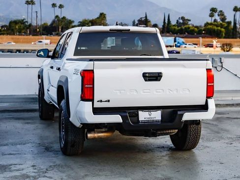 Used 2025 Toyota Tacoma TRD Off-Road image 7
