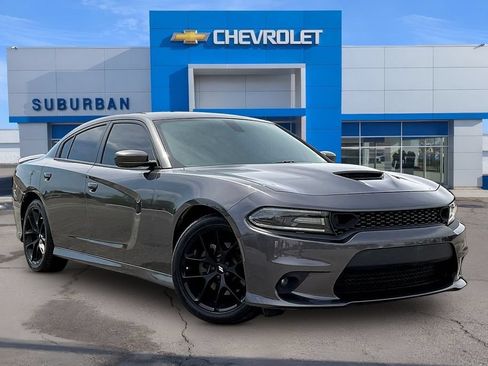 Used 2019 Dodge Charger R/T w/ Plus Group RWD image 2