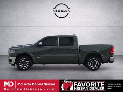Used 2026 RAM 1500 Laramie AWD/4WD image 3