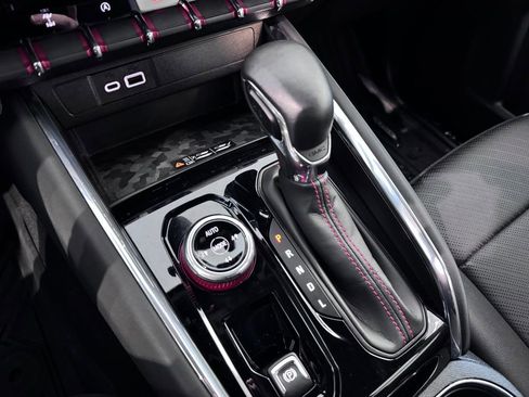 Certified 2023 GMC Canyon AT4X image 23