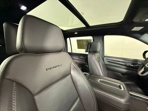 Used 2021 GMC Yukon XL Denali AWD/4WD image 33