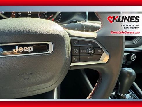 Used 2023 Jeep Compass Trailhawk image 31