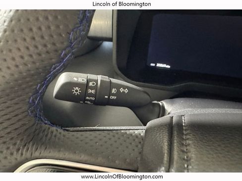 Used 2025 Toyota Tundra Platinum image 40