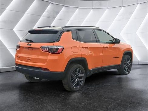 New 2026 Jeep Compass Limited w/ Limited Altitude Pack image 22