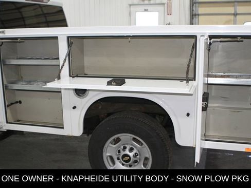 Used 2021 Chevrolet Silverado 2500 W/T w/ WT Convenience Package AWD/4WD image 37