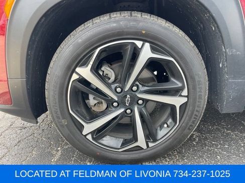 Used 2022 Chevrolet TrailBlazer RS w/ Technology Package FWD image 5