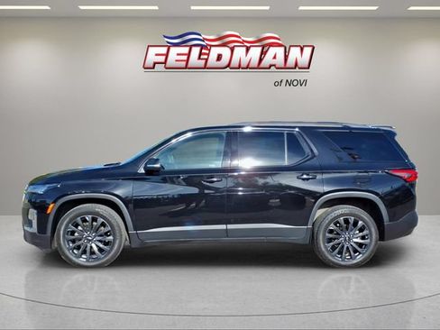 Used 2023 Chevrolet Traverse RS w/ LPO, Floor Liner Package AWD/4WD image 2