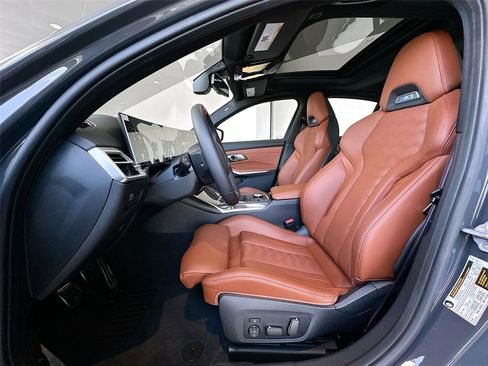 Used 2025 BMW M3 Sedan w/ Executive Package image 22