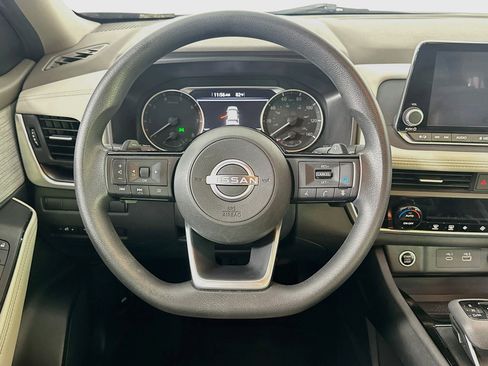 Used 2023 Nissan Rogue SV FWD image 18