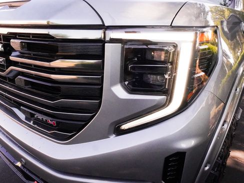 Used 2023 GMC Sierra 1500 AT4 w/ AT4 Premium Package AWD/4WD image 35