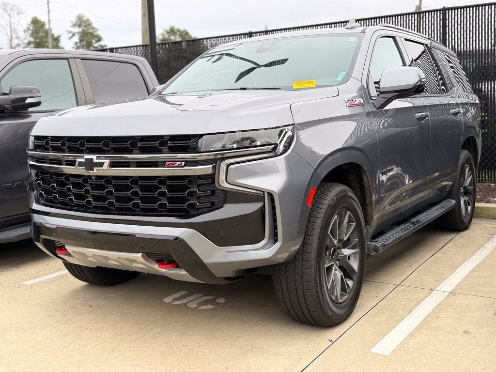 Used 2022 Chevrolet Tahoe Z71 w/ Luxury Package AWD/4WD image 4