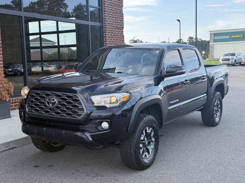 Used 2020 Toyota Tacoma TRD Off-Road AWD/4WD image 1