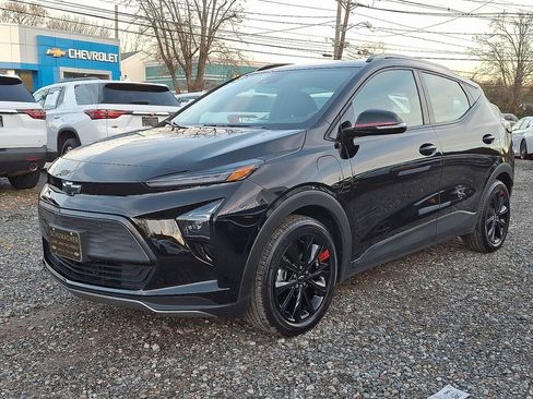 Certified 2023 Chevrolet Bolt EUV LT w/ Comfort Package image 4