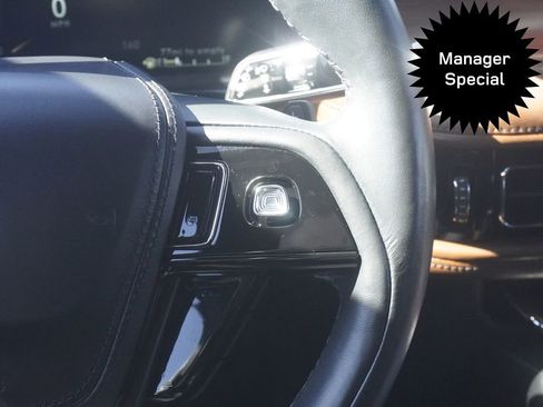 Used 2023 Lincoln Aviator Reserve w/ Equipment Group 201A image 13