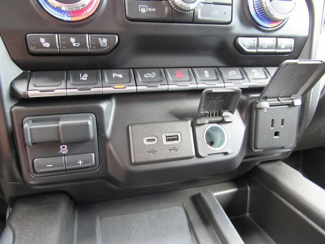Used 2023 GMC Sierra 2500 AT4 w/ AT4 Premium Plus Package AWD/4WD image 27