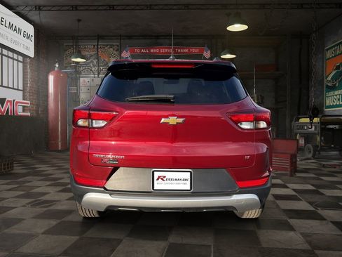 Certified 2023 Chevrolet TrailBlazer LT FWD image 3